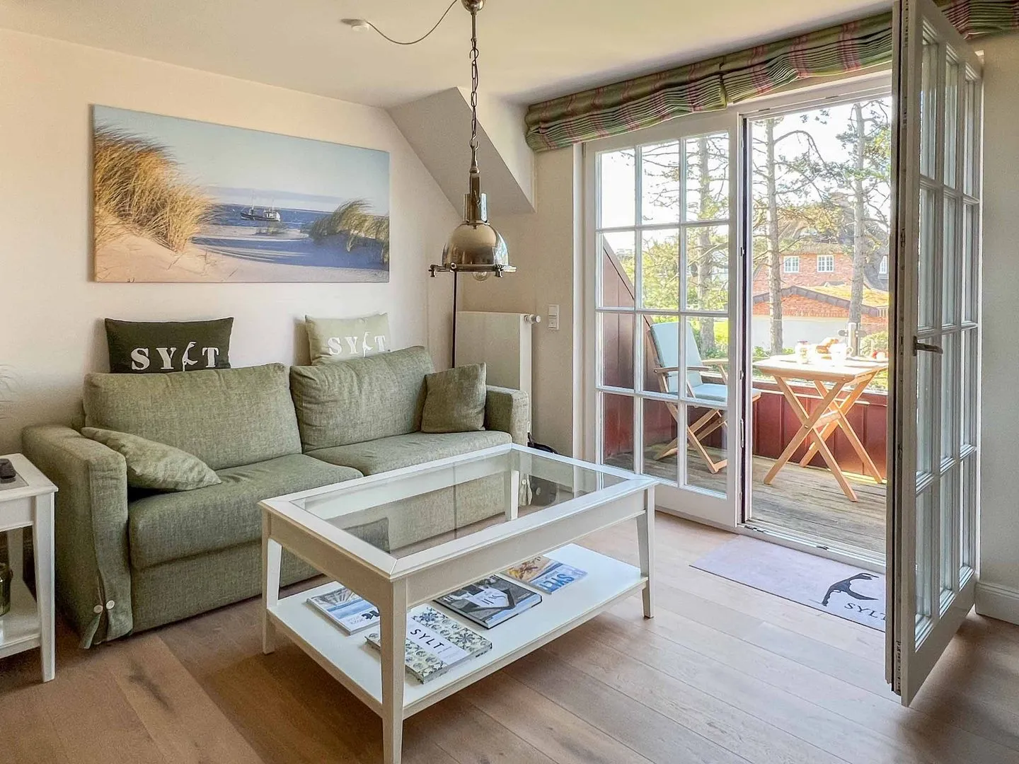 Das Landhaus, App. F Wenningstedt - Wohnzimmer