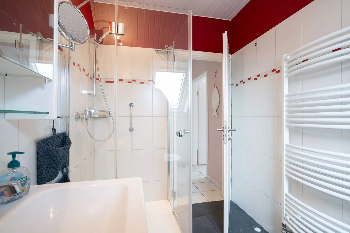 (HER16c) Ankes Gästehaus 1 Niendorf - Badezimmer