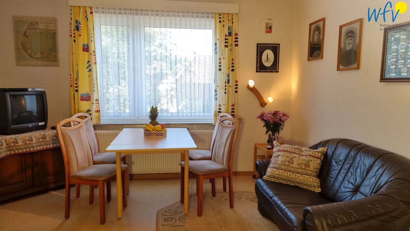Haus Feldmann Ferienwohnung Lüttje Dröm Borkum - Wohnzimmer