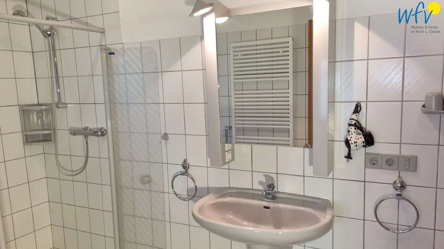 Haus Feldmann Bungalow Fürstenflügel Borkum - Badezimmer