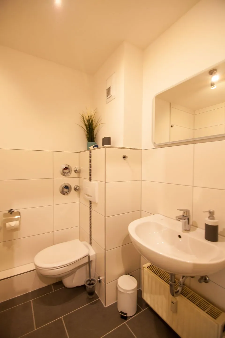 Leubener Stübchen *ruhig*zentral*Stellplatz* Dresden - Badezimmer