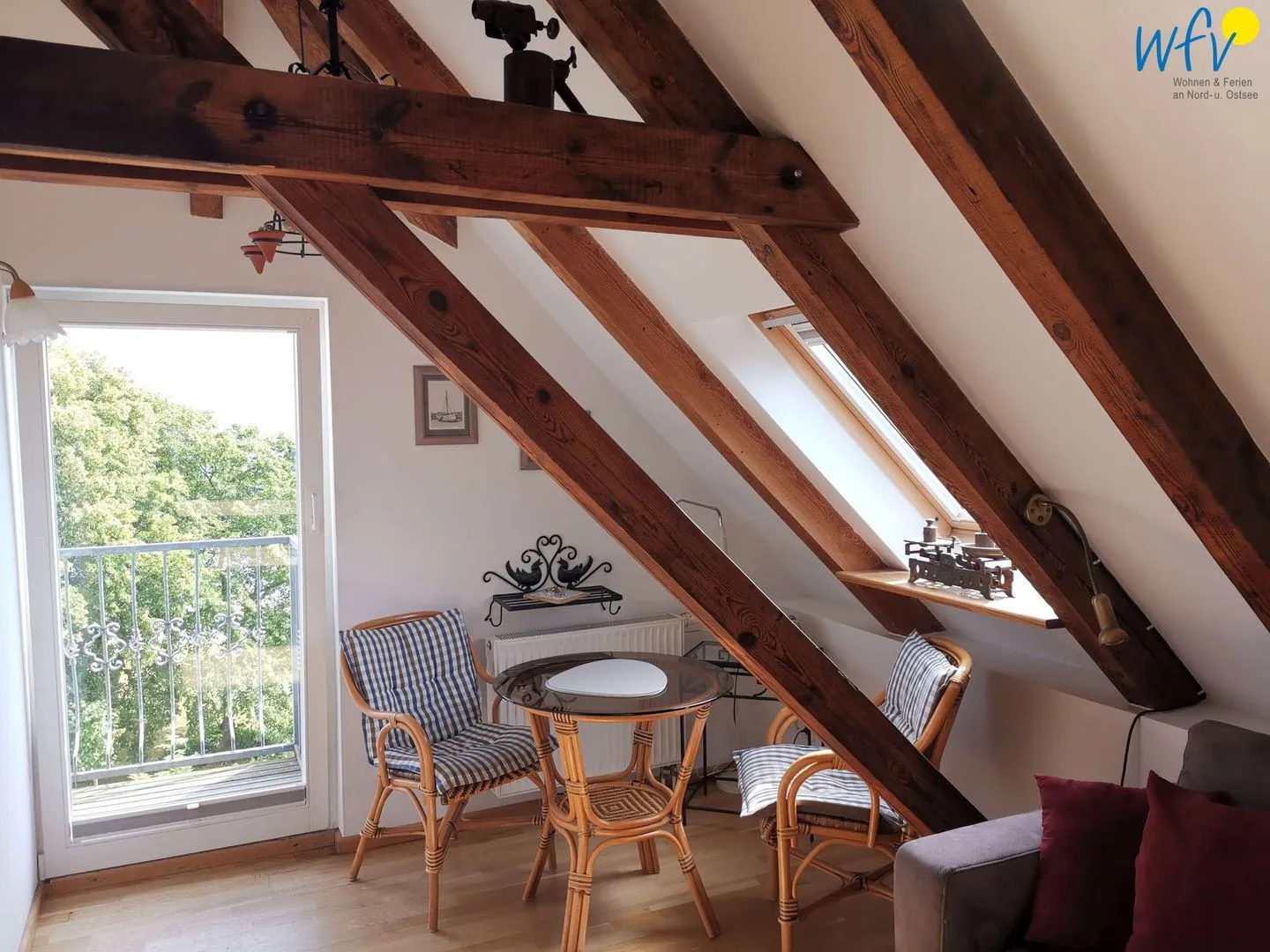 Weisses Rössl Ferienwohnung Schwalbennest Rügen - Binz - Wohnzimmer