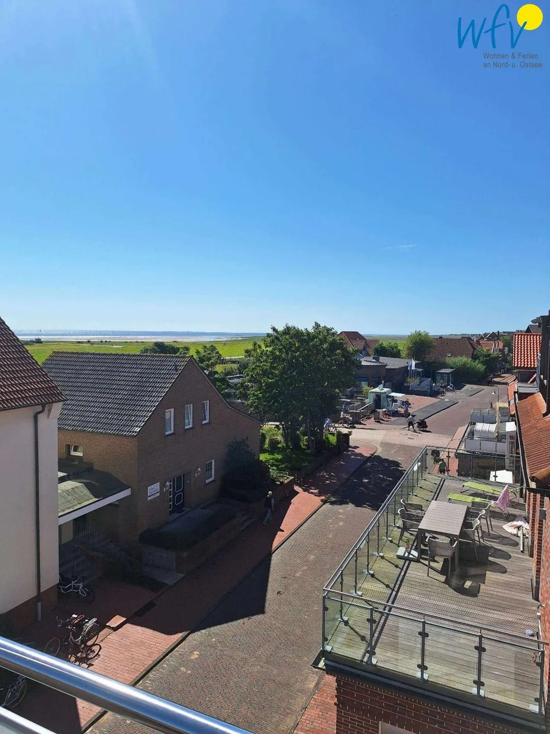 Haus Carl Stegmann Ferienwohnung FADAMA-HIN Juist - Balkon