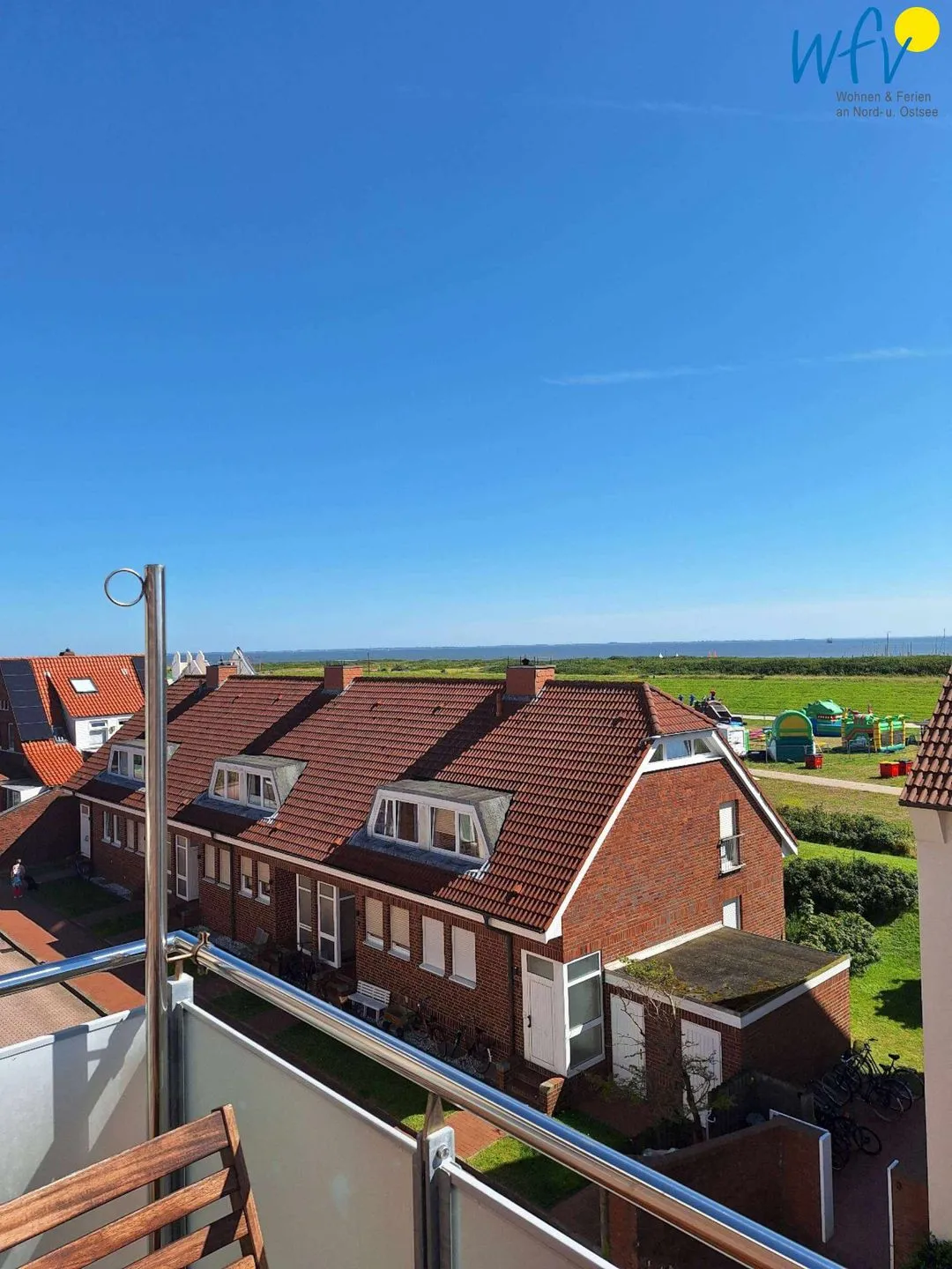Haus Carl Stegmann Ferienwohnung FADAMA-HIN Juist - Balkon