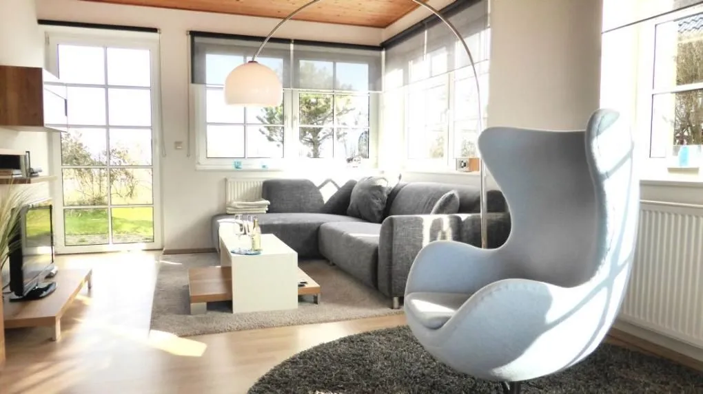 Haus Nordlicht Ferienwohnung *Bi Strun* Nebel auf Amrum - Wohnzimmer in der Ferienwohnung Bi Strun in Nebel auf Amrum