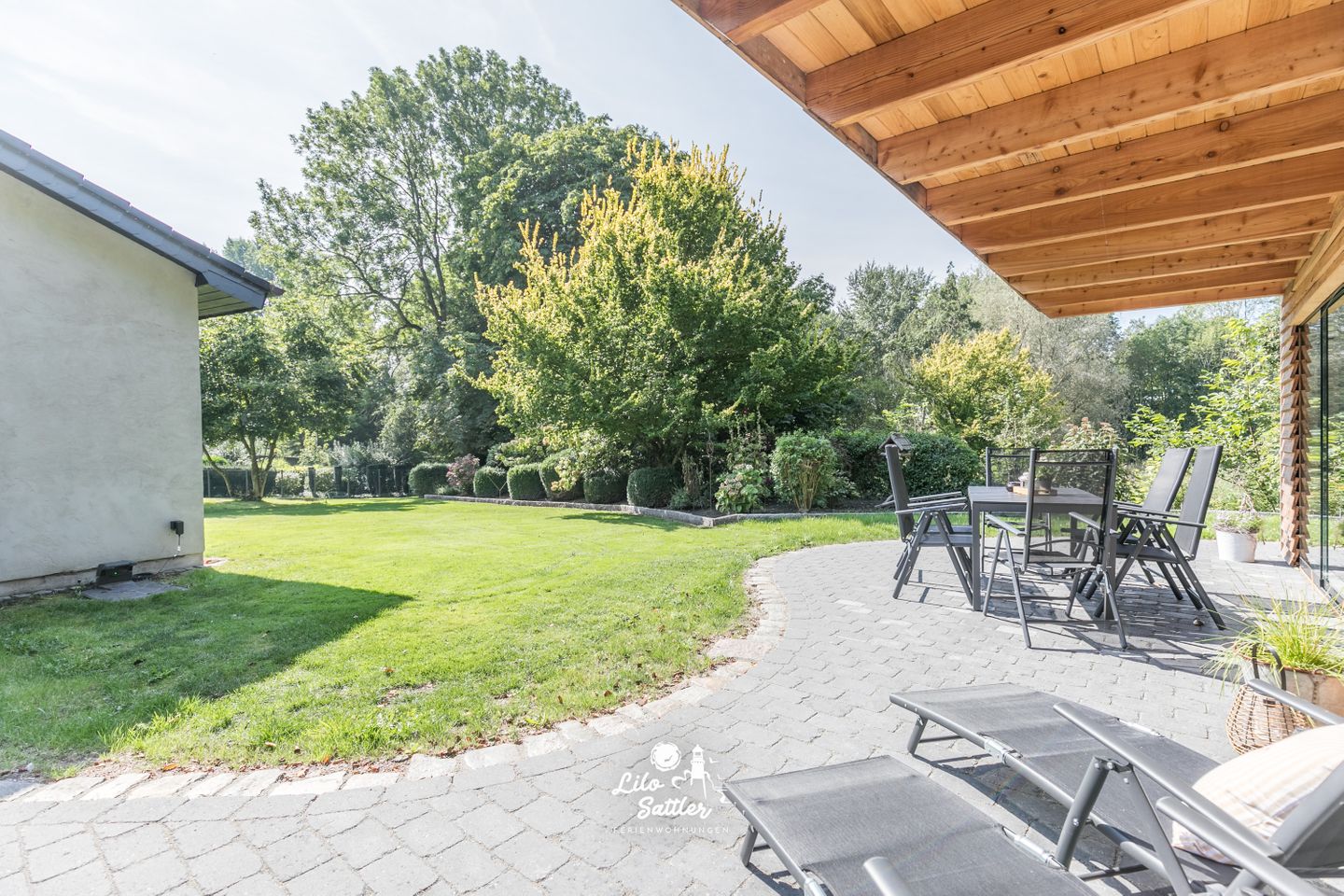 Ferienhus Süderdiek Terrasse