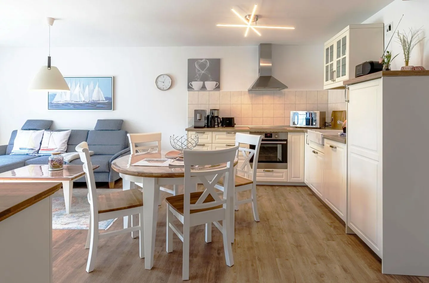 City Apartment Waren (Müritz) - Wohnzimmer