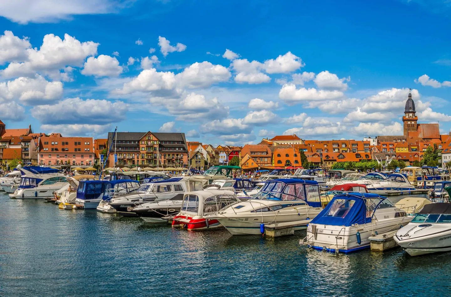 Müritzrast Waren (Müritz) - Nachbarschaft