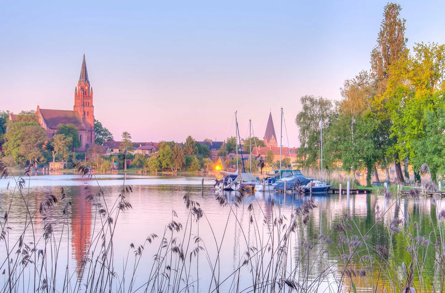  Merlin Ausguck Röbel / Müritz - Nachbarschaft