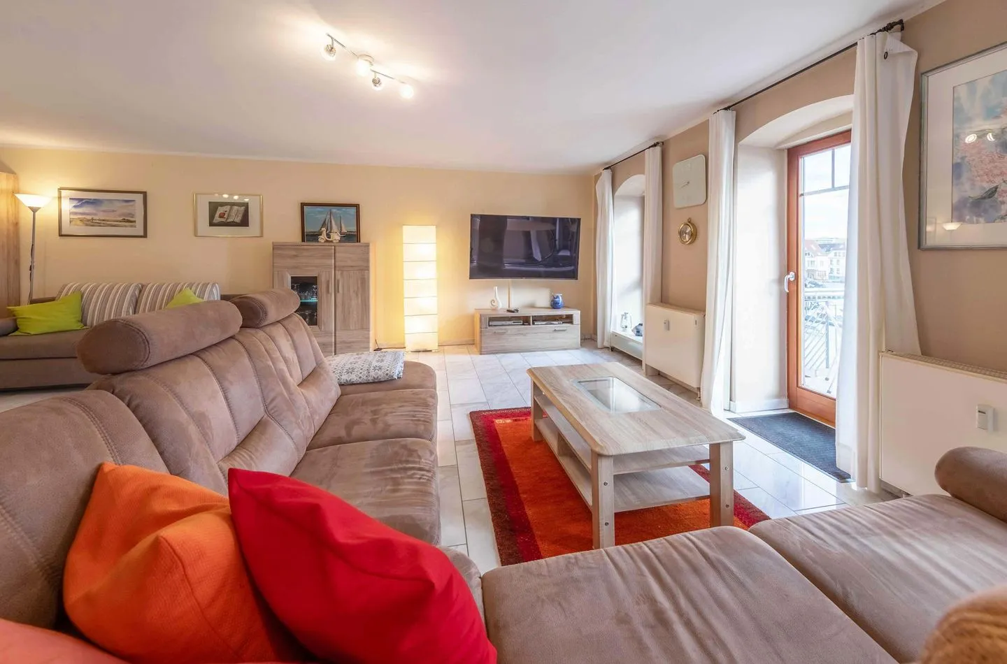 Yachthafenflair Waren (Müritz) - Wohnzimmer