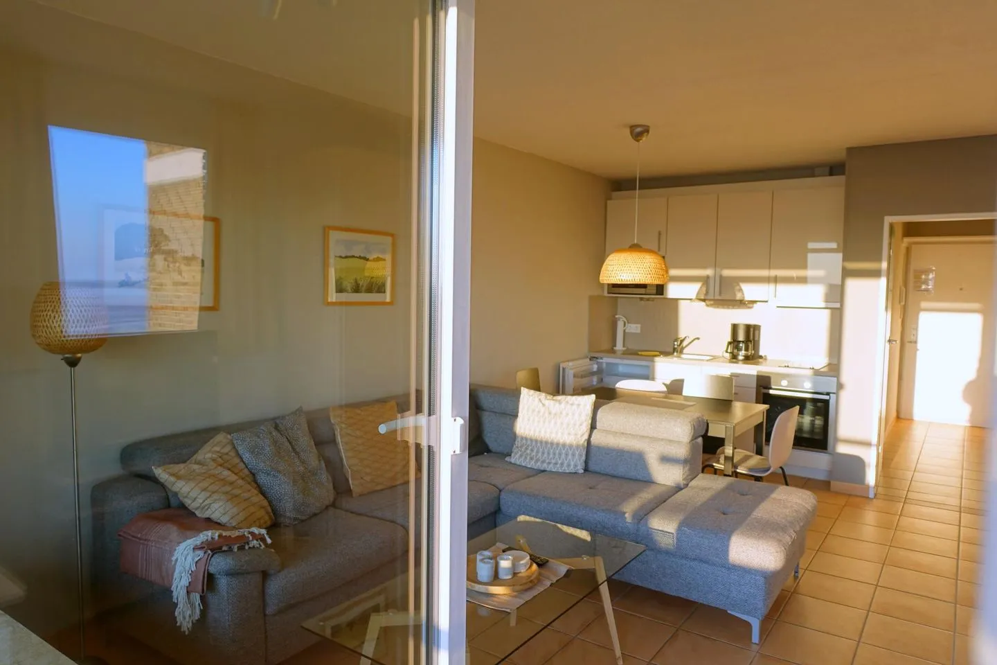Panorama Whg 110, 8. OG - Wohnzimmer