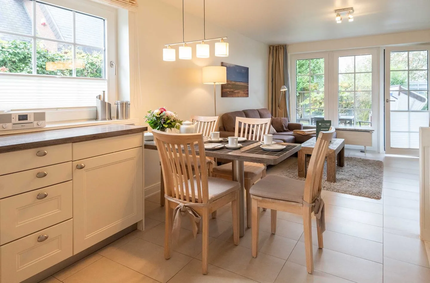 Strandhaus Whg. 1 Wenningstedt - Wohnzimmer