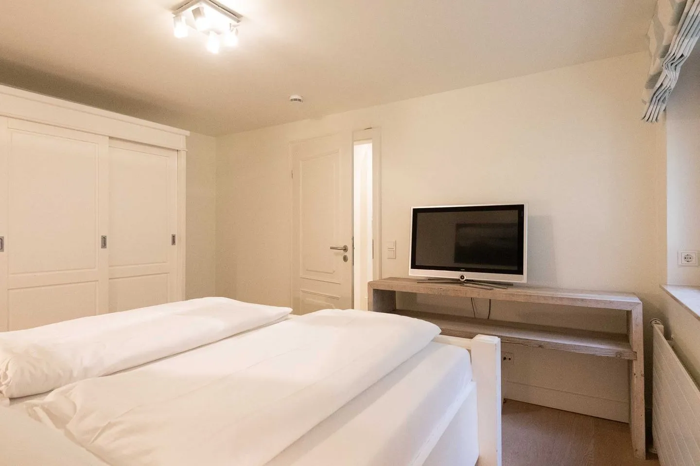 Strandhaus Whg. 1 Wenningstedt - Schlafzimmer