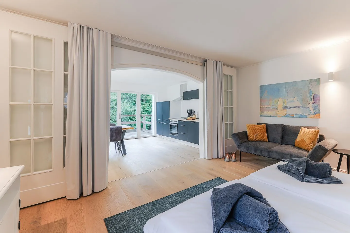 Haffperle - Strandgold - moderne Ferienwohnung in Strandnähe Haffkrug - Bett