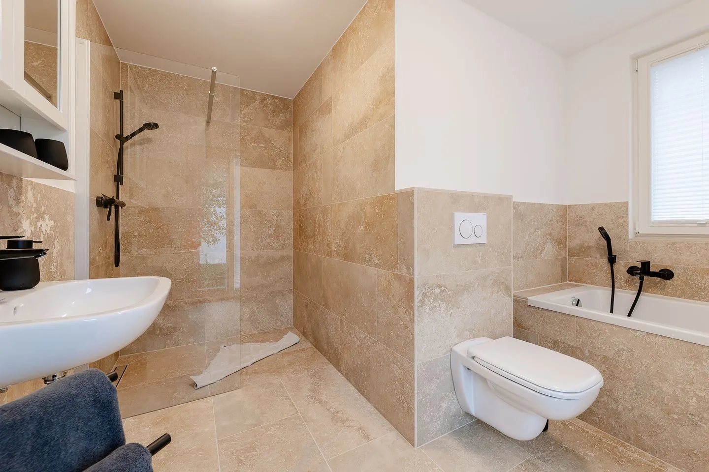 Haffperle - Strandgold - moderne Ferienwohnung in Strandnähe Haffkrug - Badezimmer