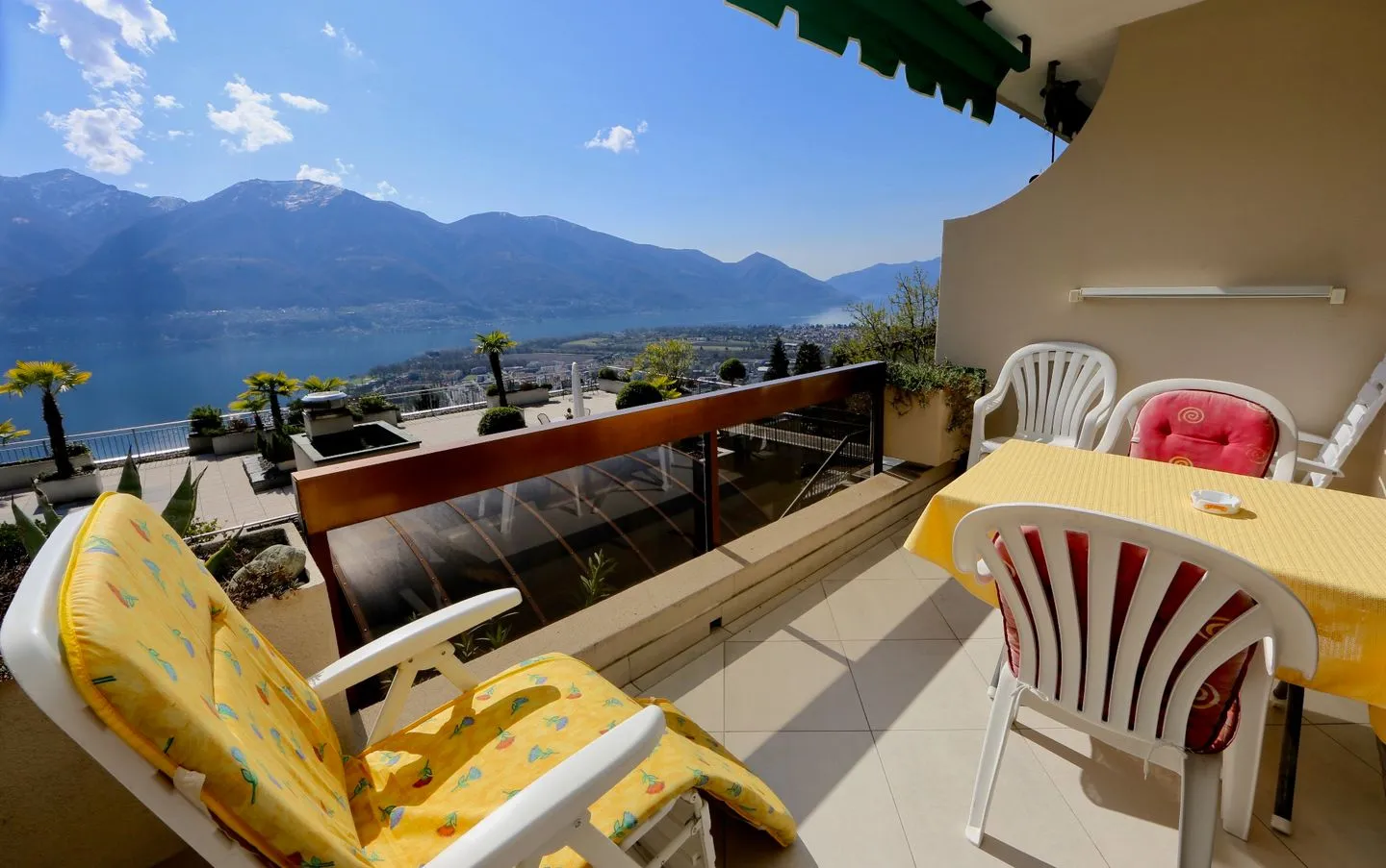 Ferienwohnung D19 Lago Maggiore - Balkon