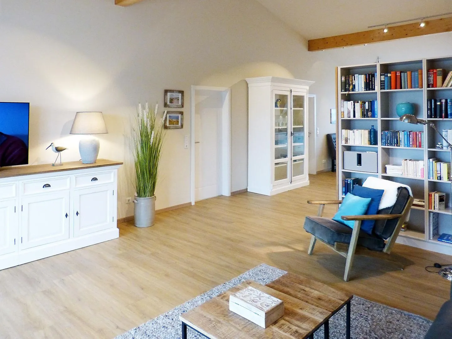 Haus *Weiße Düne* Ferienwohnung *Weiße Düne 7* Wittdün auf Amrum - Wohnzimmer in der Ferienwohnung Weiße Düne 7 in Wittdün auf Amrum