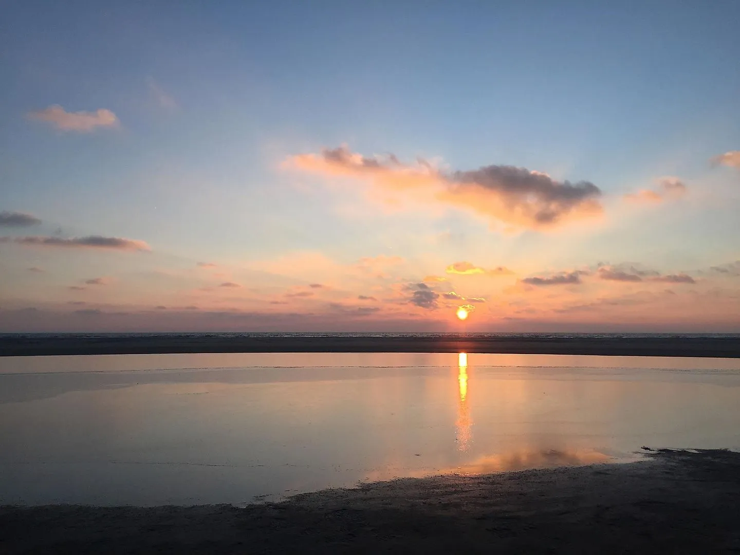 Haus *Weiße Düne* Ferienwohnung *Weiße Düne 7* Wittdün auf Amrum - Sonnenuntergang über dem Watt