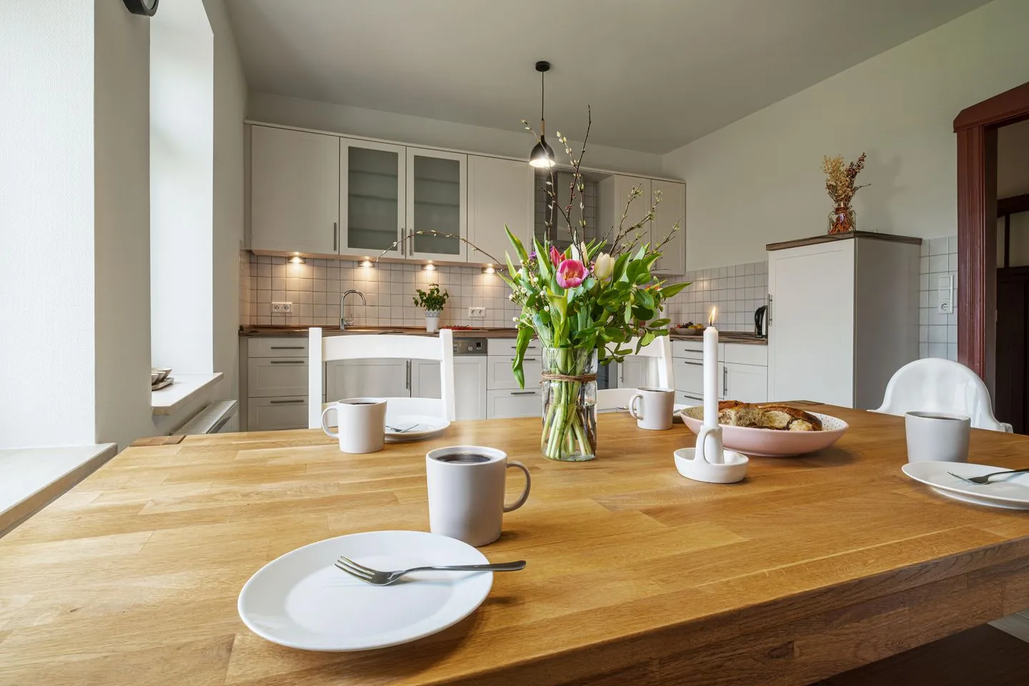 Ferienwohnung Gut Hardesby Sörup - Gemütlicher Essbereich in der Küche
