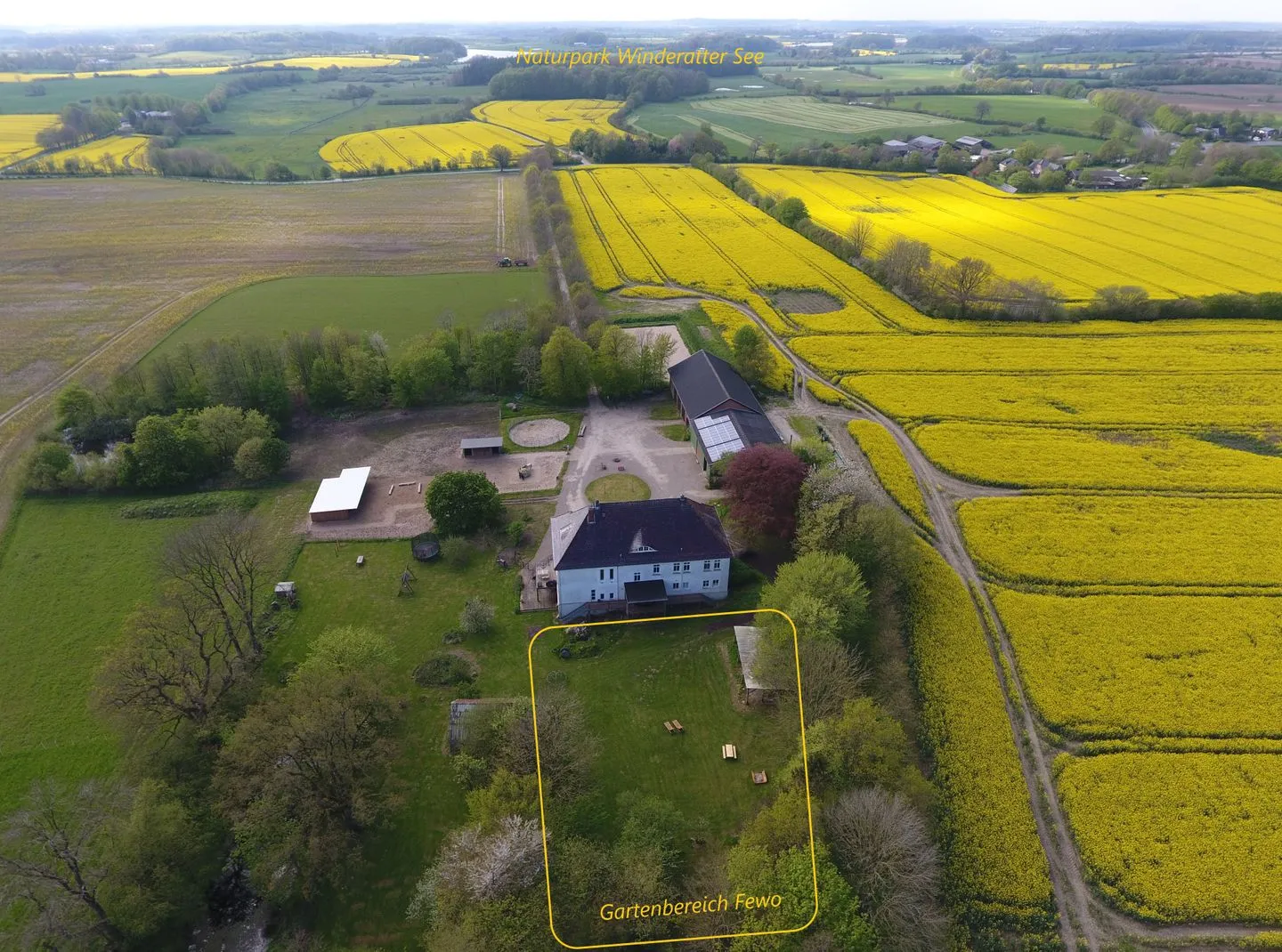 Ferienwohnung Gut Hardesby Sörup - Gartenbereich der Ferienwohnung und Umgebung