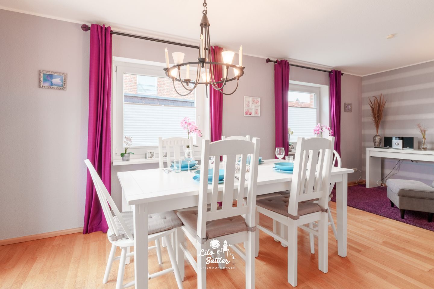 Haus Wassermann 21a Esstisch