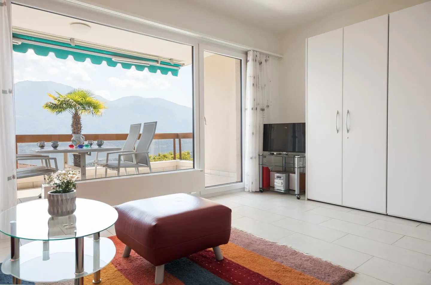Eckwohnung C01 Lago Maggiore - Wohnzimmer