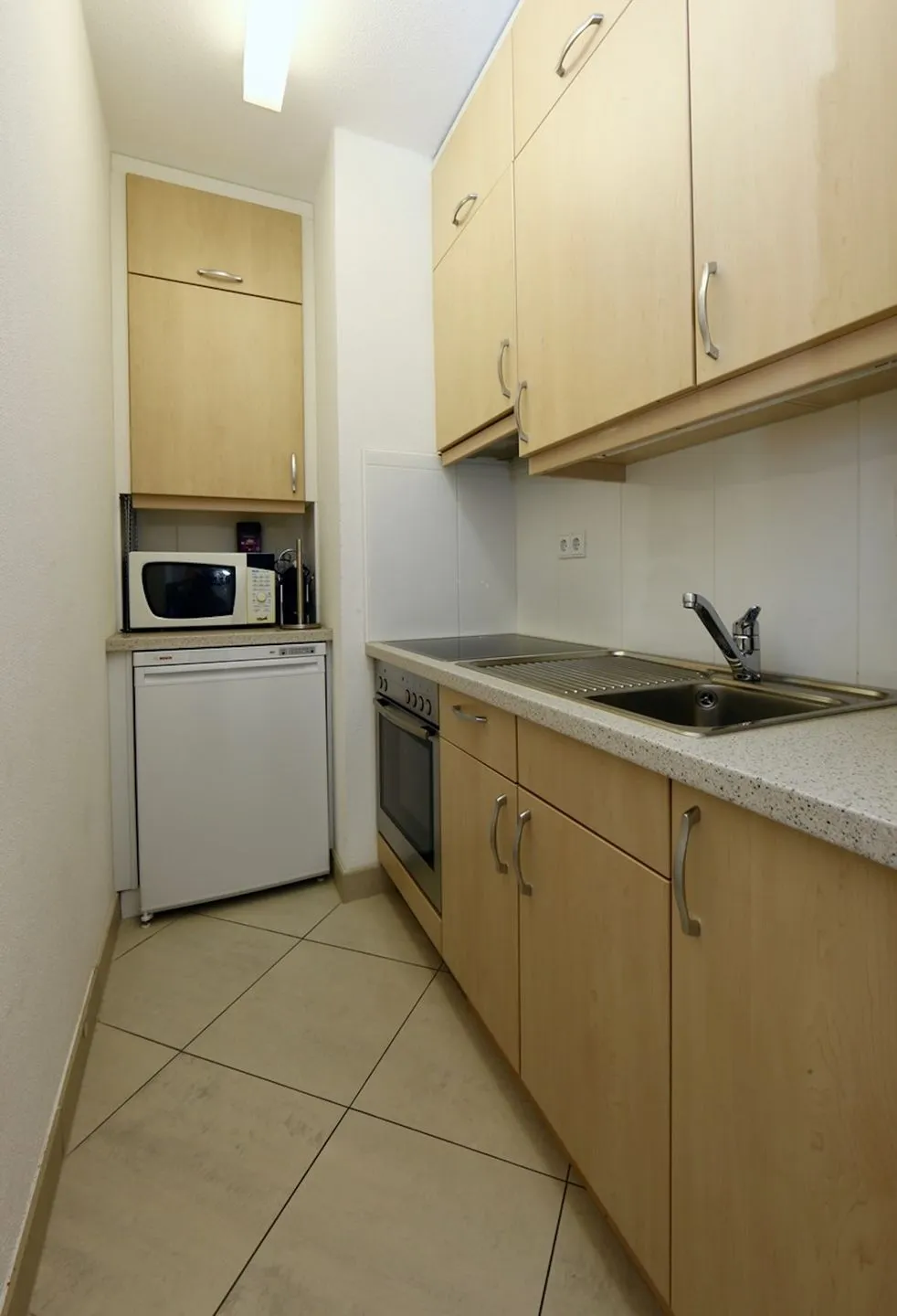 Ferienwohnung D19 Lago Maggiore - Küche / Küchenzeile