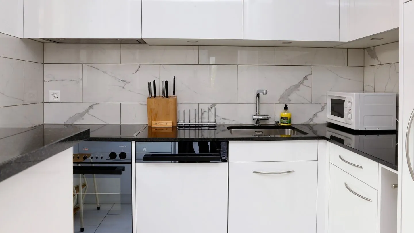 Ferienwohnung D28 Lago Maggiore - Küche / Küchenzeile