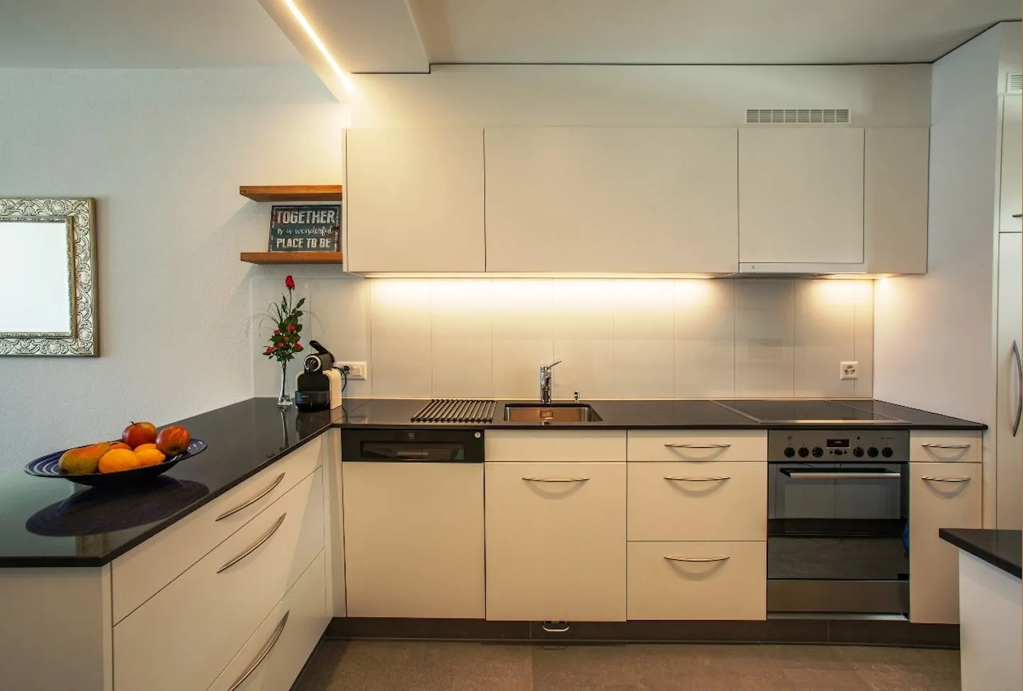 Ferienwohnung D29 Lago Maggiore - Küche / Küchenzeile