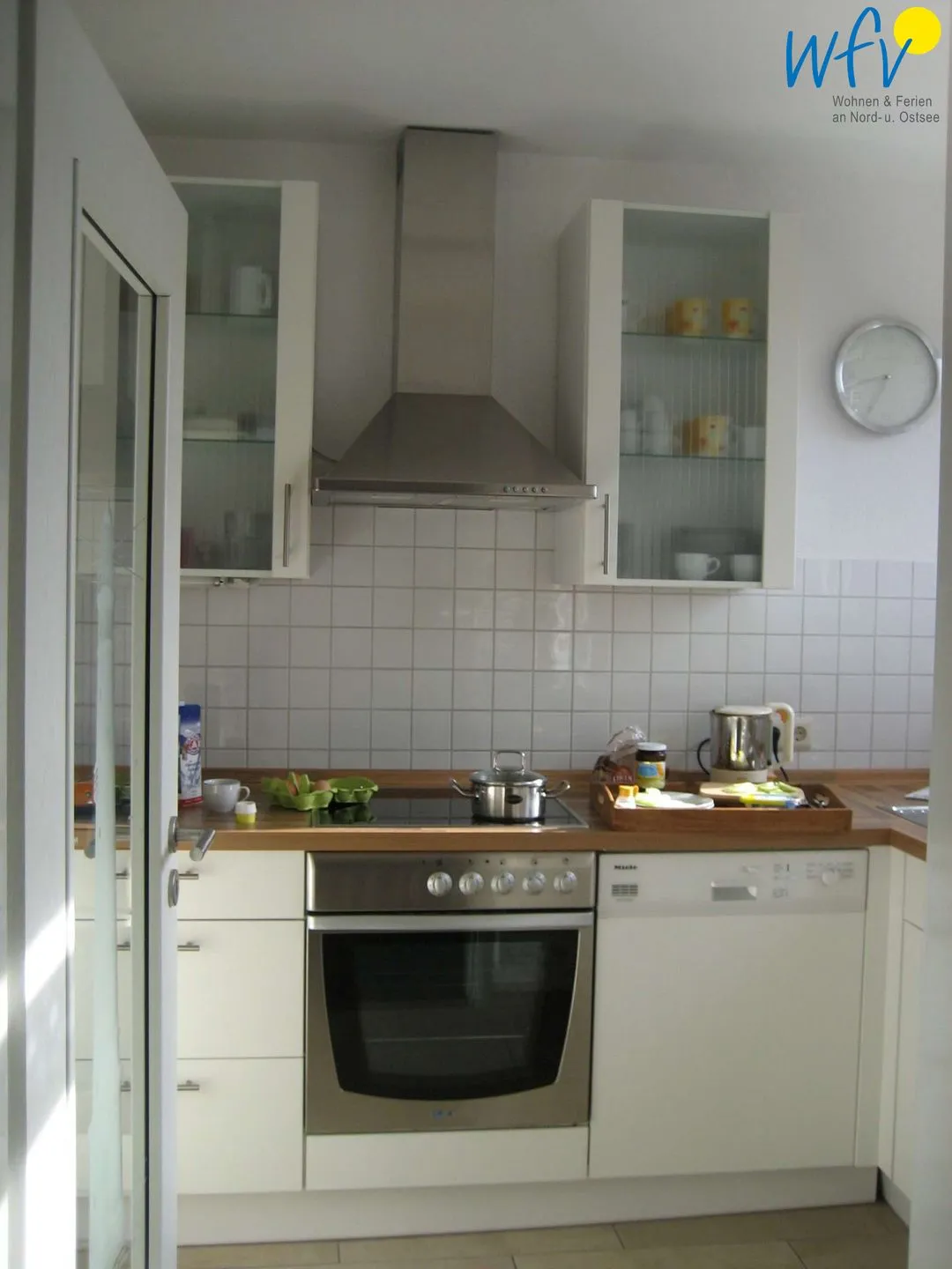 Holiday Residenz II Ferienwohnung Toornkieker Borkum - Küche / Küchenzeile