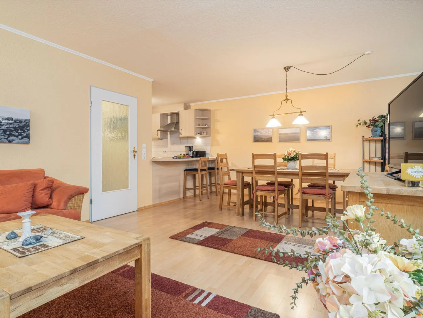 Villa Sonja - Wohnung 07 Ostseeheilbad Zingst - Blick zum Essbereich