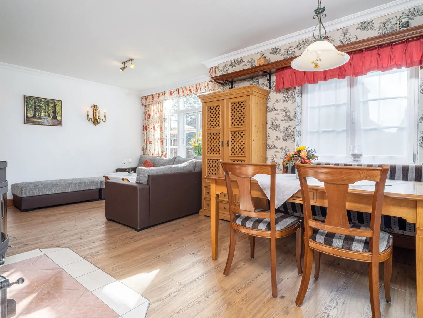 Haus Welle Ostseeheilbad Zingst - Essbereich mit Blick ins Wohnzimmer