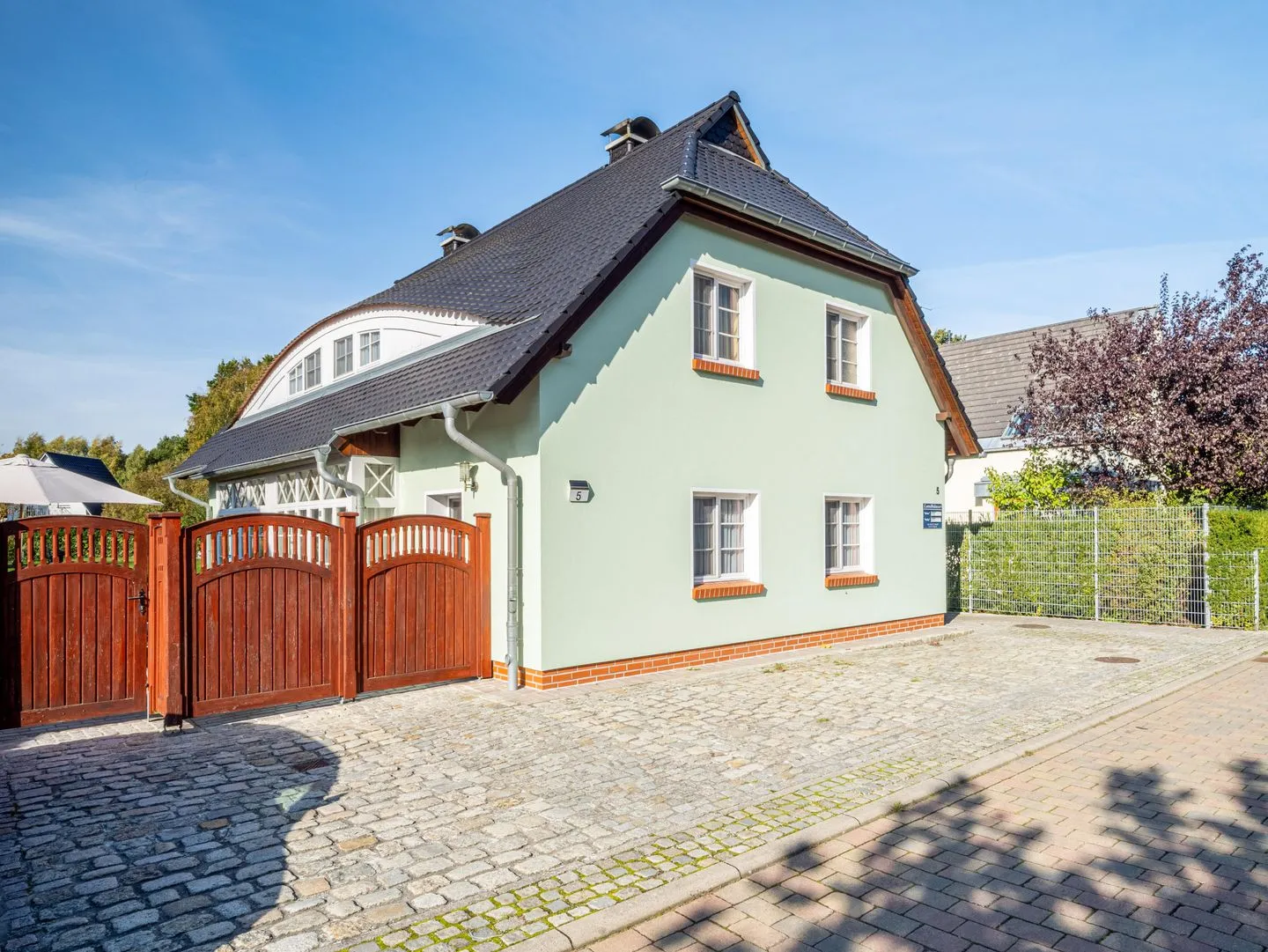 Haus Brise Ostseeheilbad Zingst - Blick auf das Haus