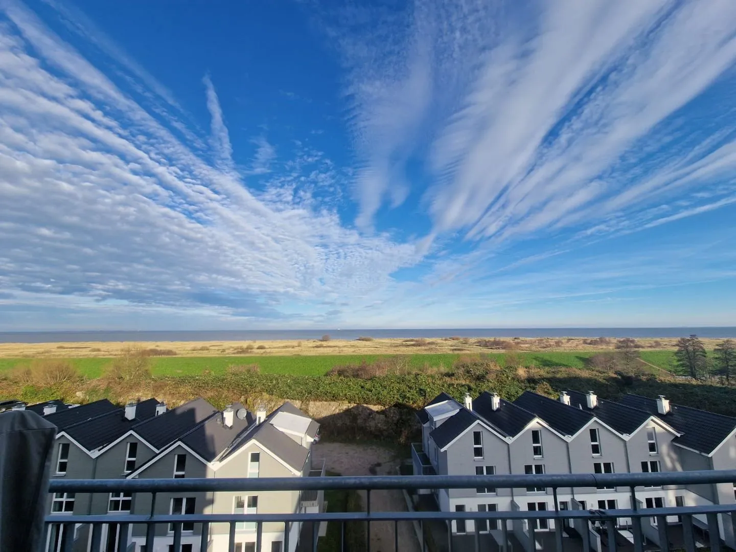 WattnMeer von oben (48.5.N) Wangerland - Meerblick aus der 5.Etage