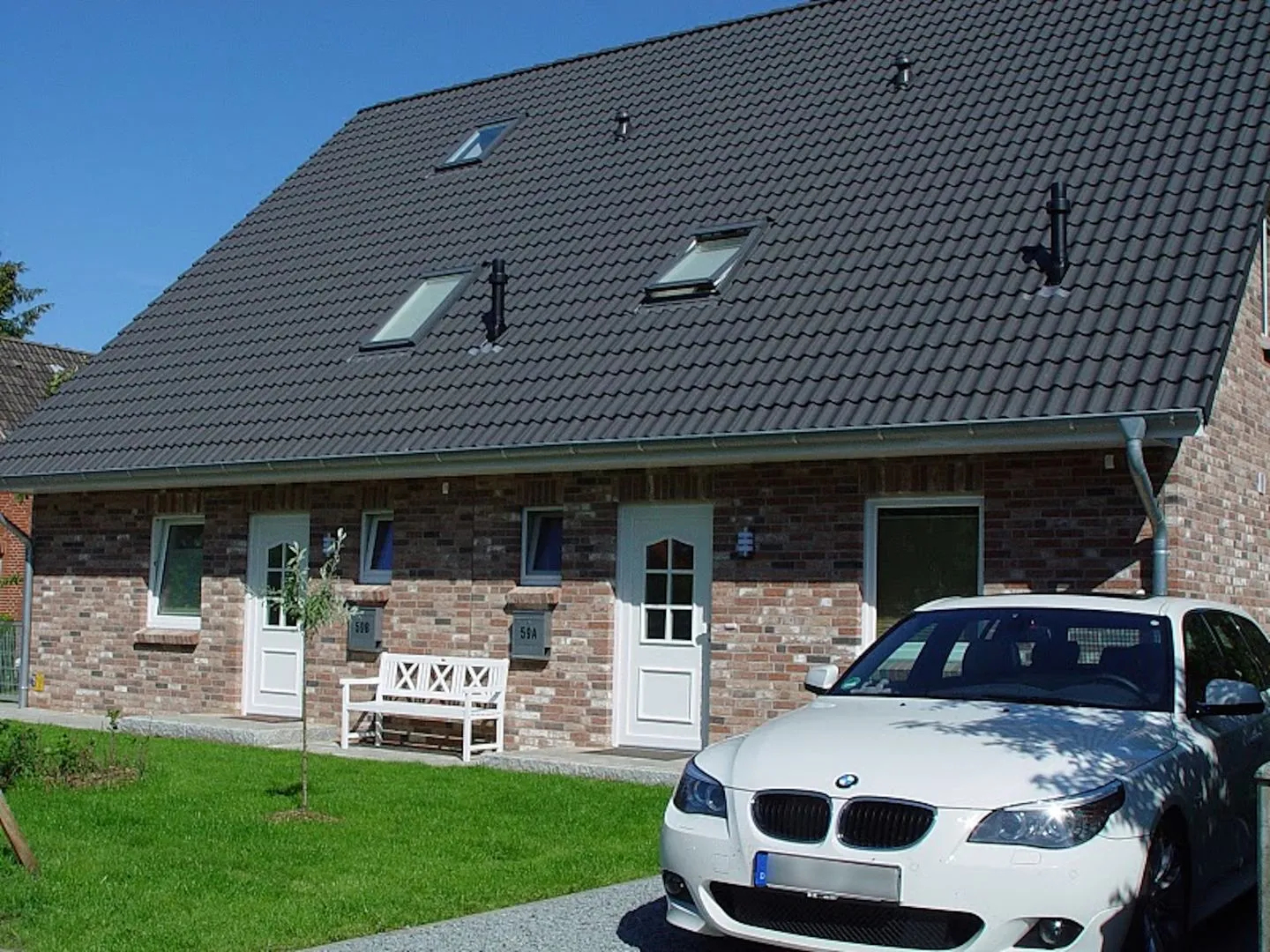 Broderhus Bude Dorf - Hauptansicht