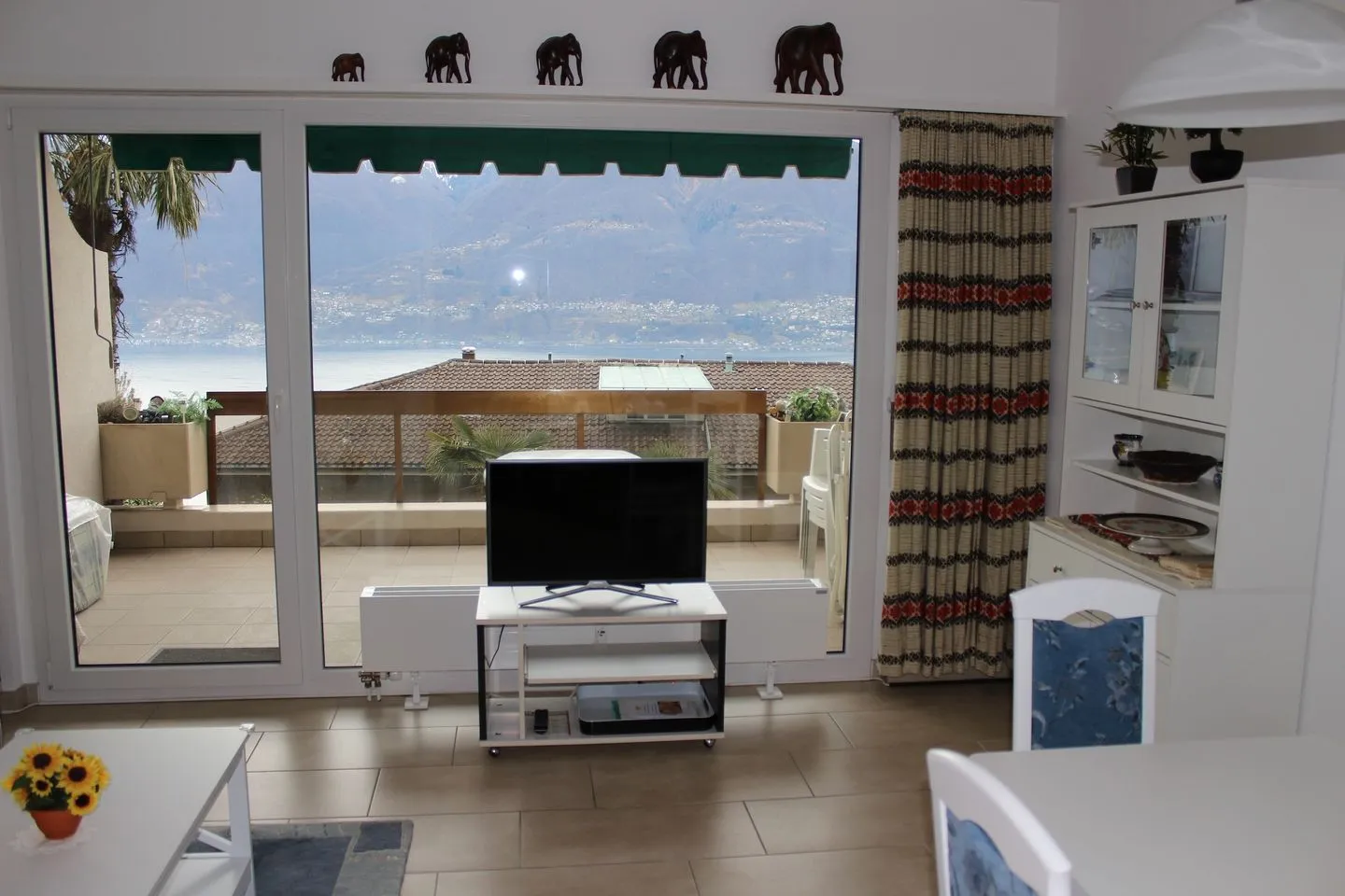 Ferienwohnung C04 Lago Maggiore - Wohnzimmer