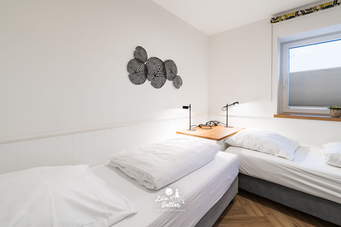 DeLi - Schlafzimmer mit zwei Einzelbetten
