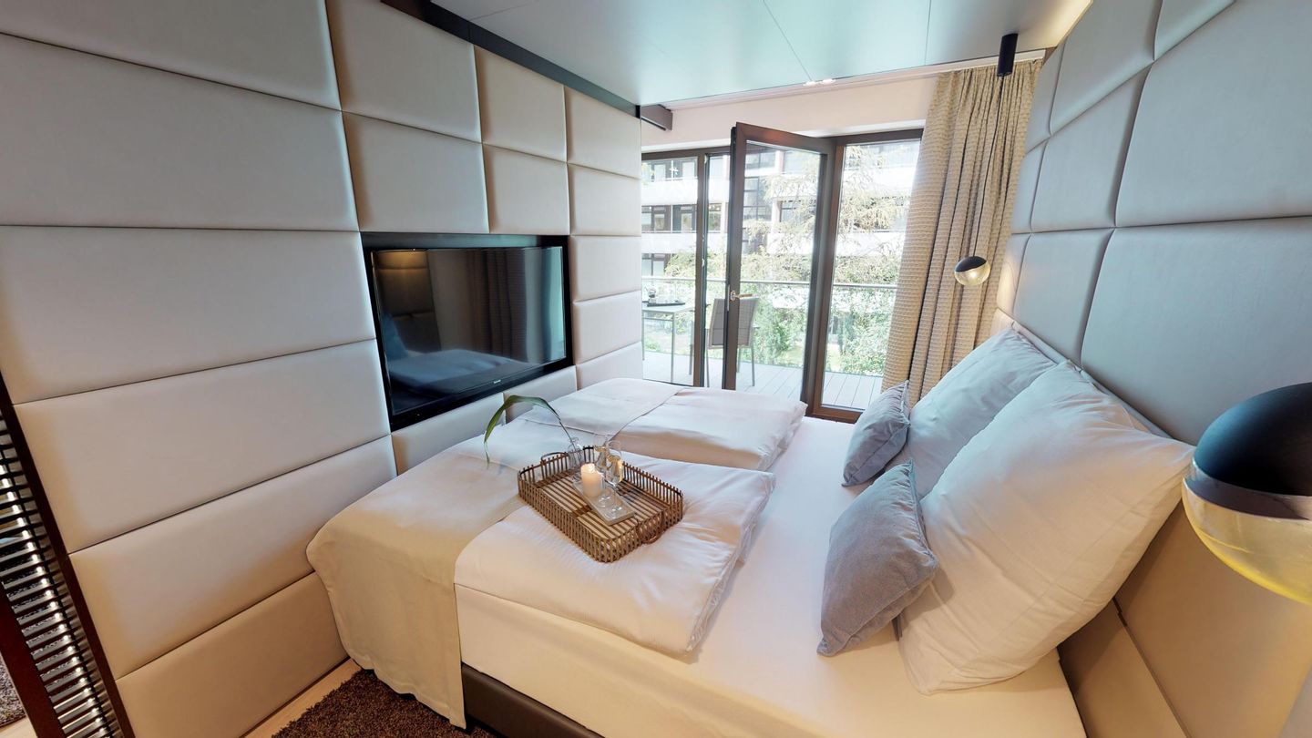 Chic Getaway by the Sea – Pet-Friendly & Just Minutes from the Beach