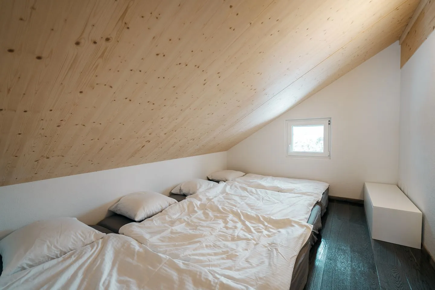 Chalet Lehni mit separatem Apartment Amden - Schlafzimmer