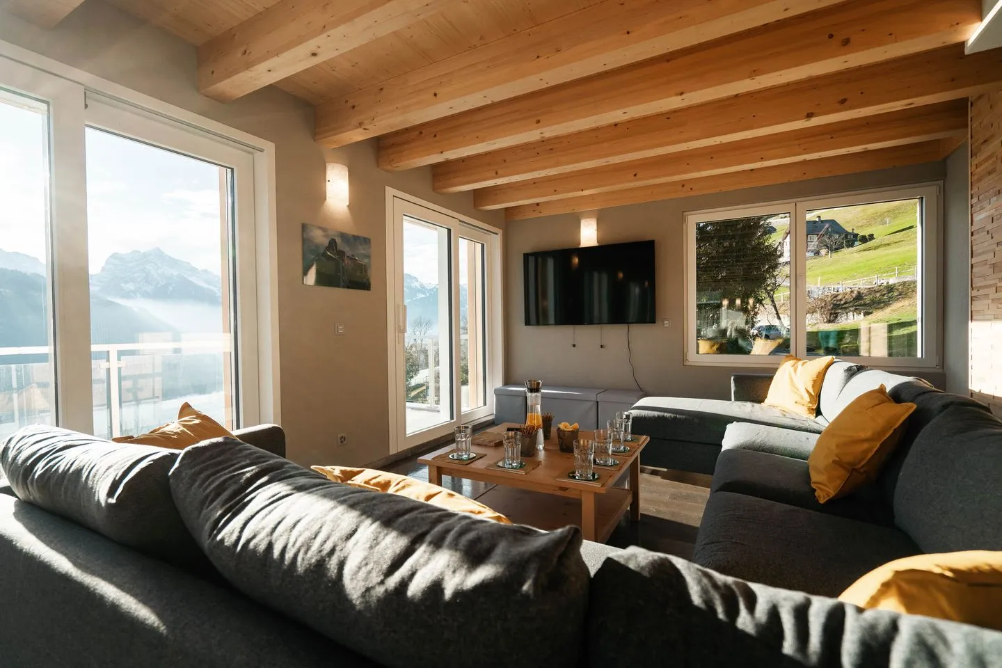 Chalet Lehni mit separatem Apartment Amden - Wohnzimmer