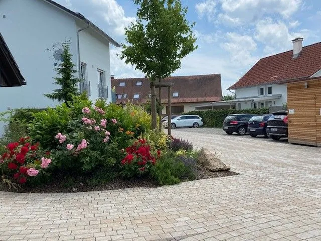 Apartment mit teilüberdachter Terrasse 7/2 EG Bodensee - Fassade / Eingang