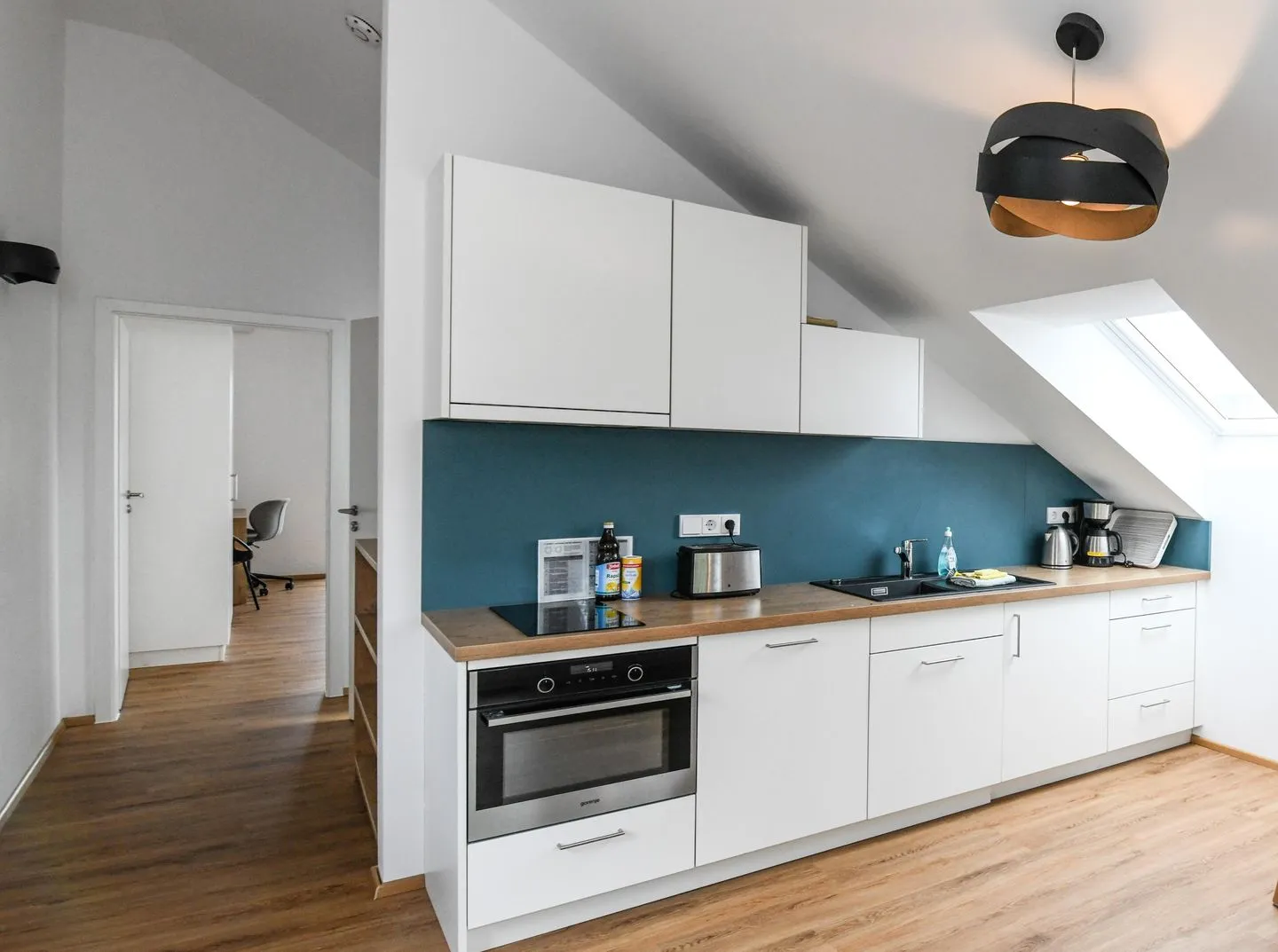 EntdeckerFERIEN Apartment Bergblick mit großem Balkon 7/7 DG Bodensee - Küche / Küchenzeile