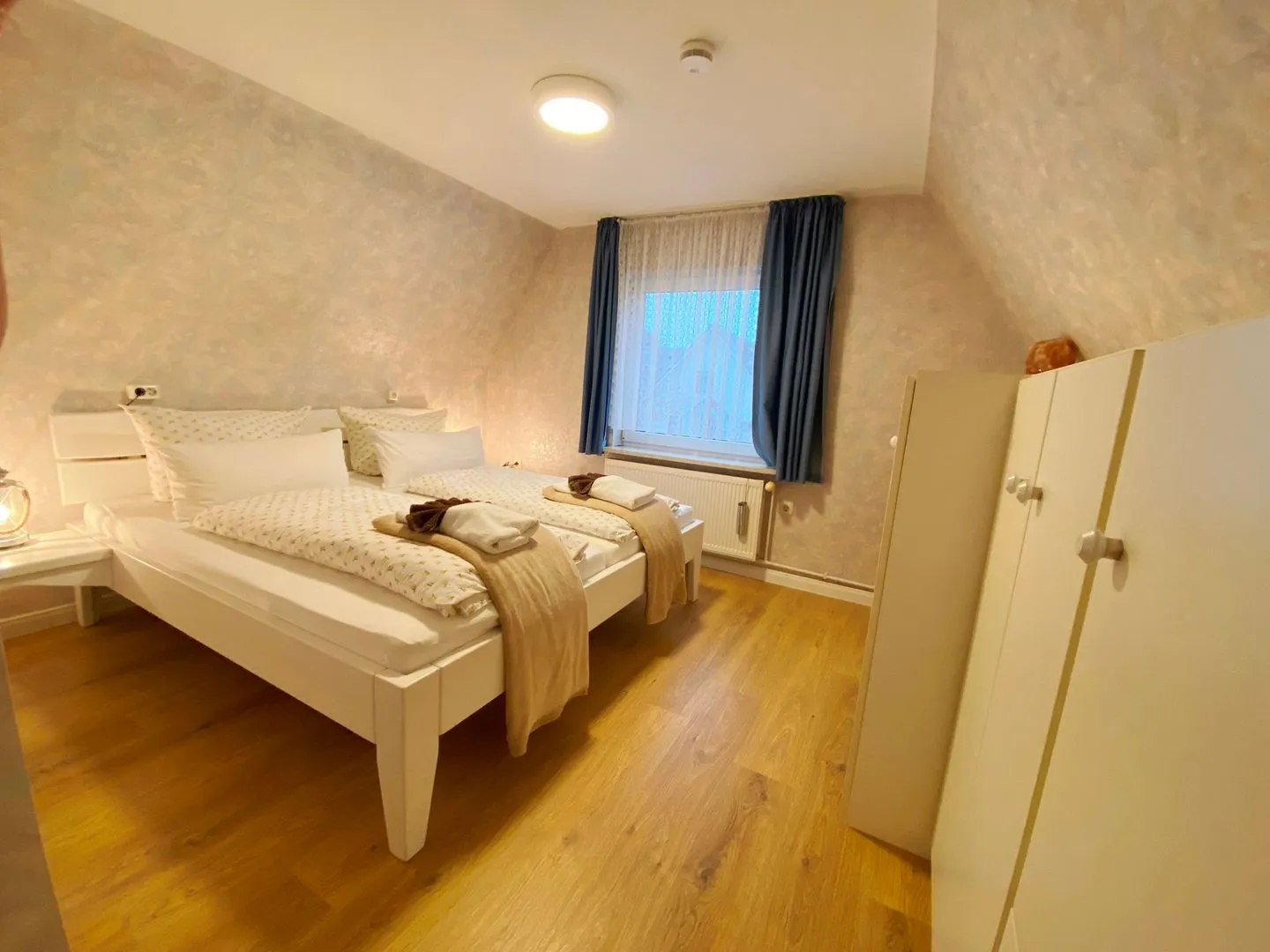 AO19 vorne Büsum - Schlafzimmer