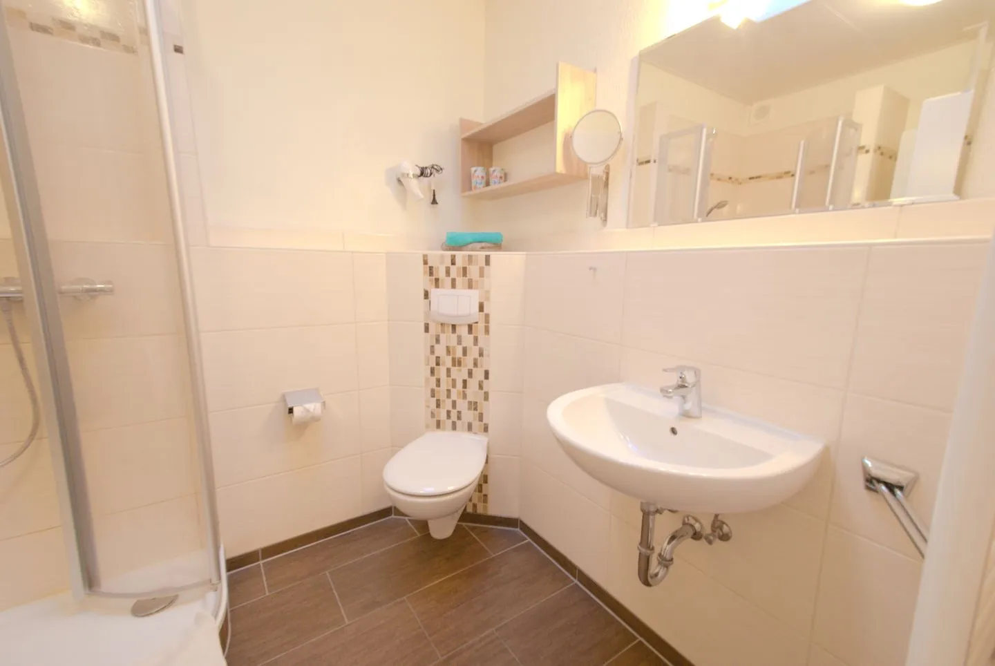 Bungalow Schott 1 Norddeich - Badezimmer