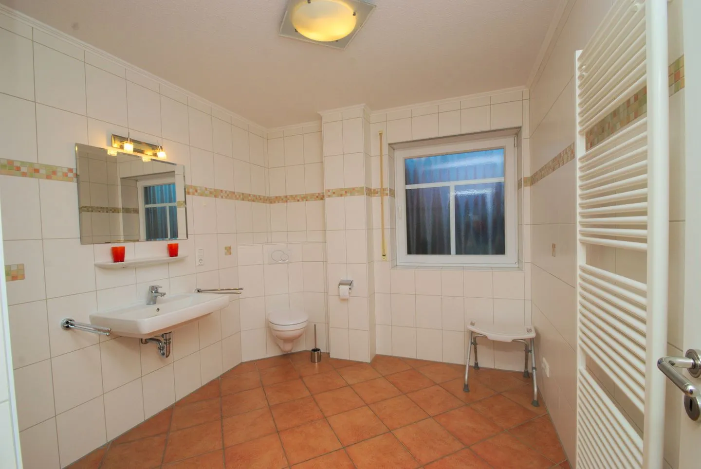 Ferienhaus Schott Norddeich - Badezimmer