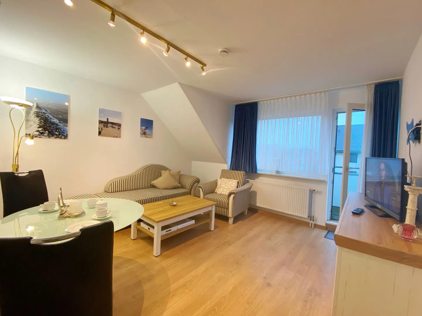 Haus Dithmarschen Wohnung 11 Büsum - Wohnzimmer
