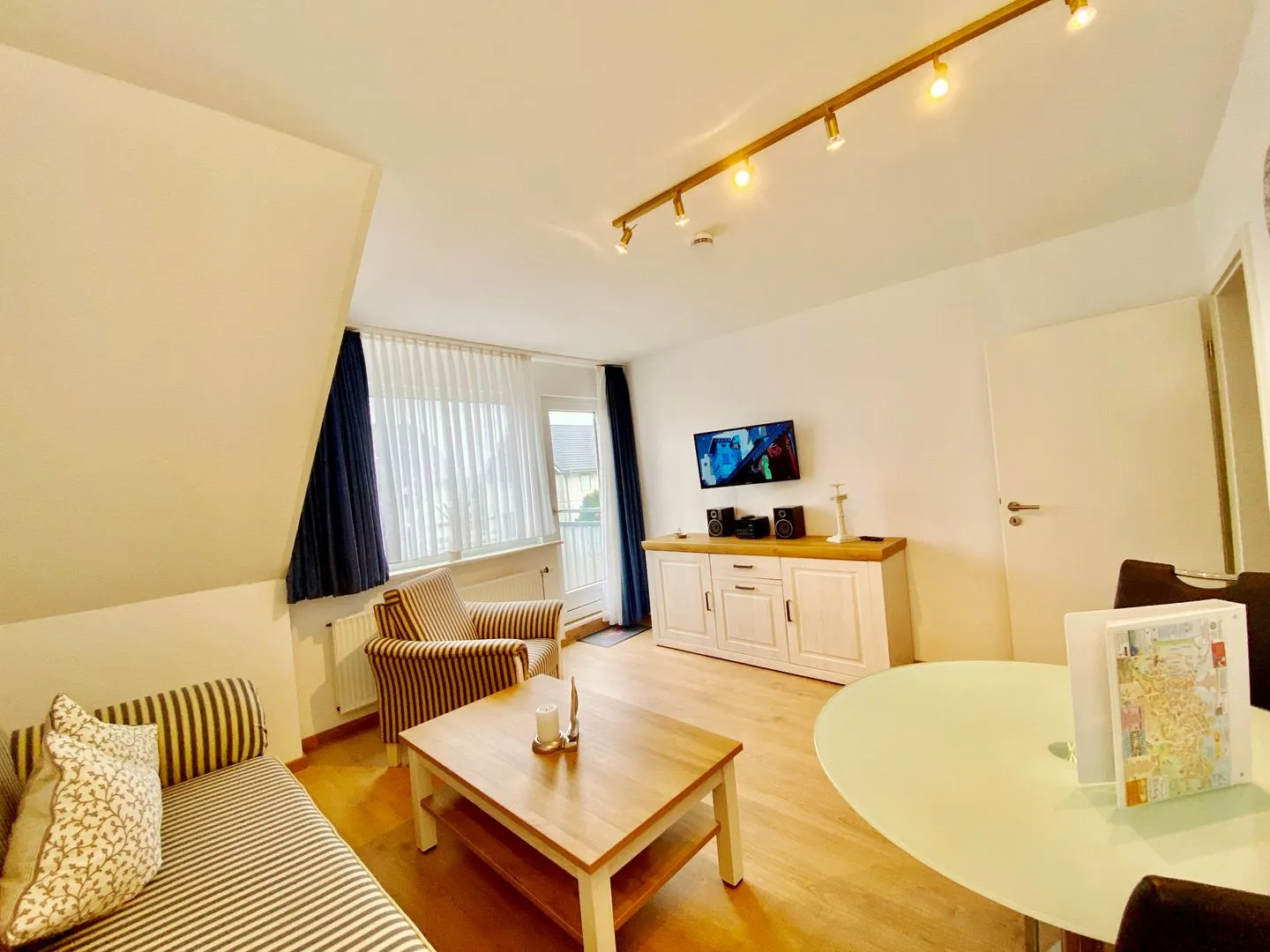 Haus Dithmarschen Wohnung 11 Büsum - Wohnzimmer