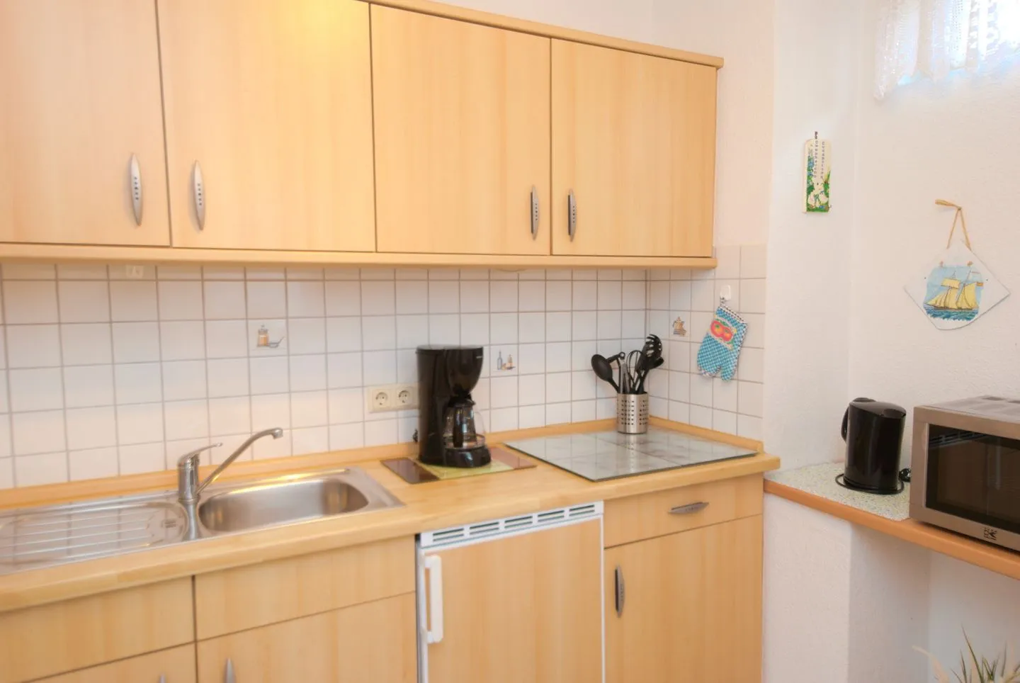 Ferienhaus Seefalkenstr. 29 Norddeich - Küche / Küchenzeile
