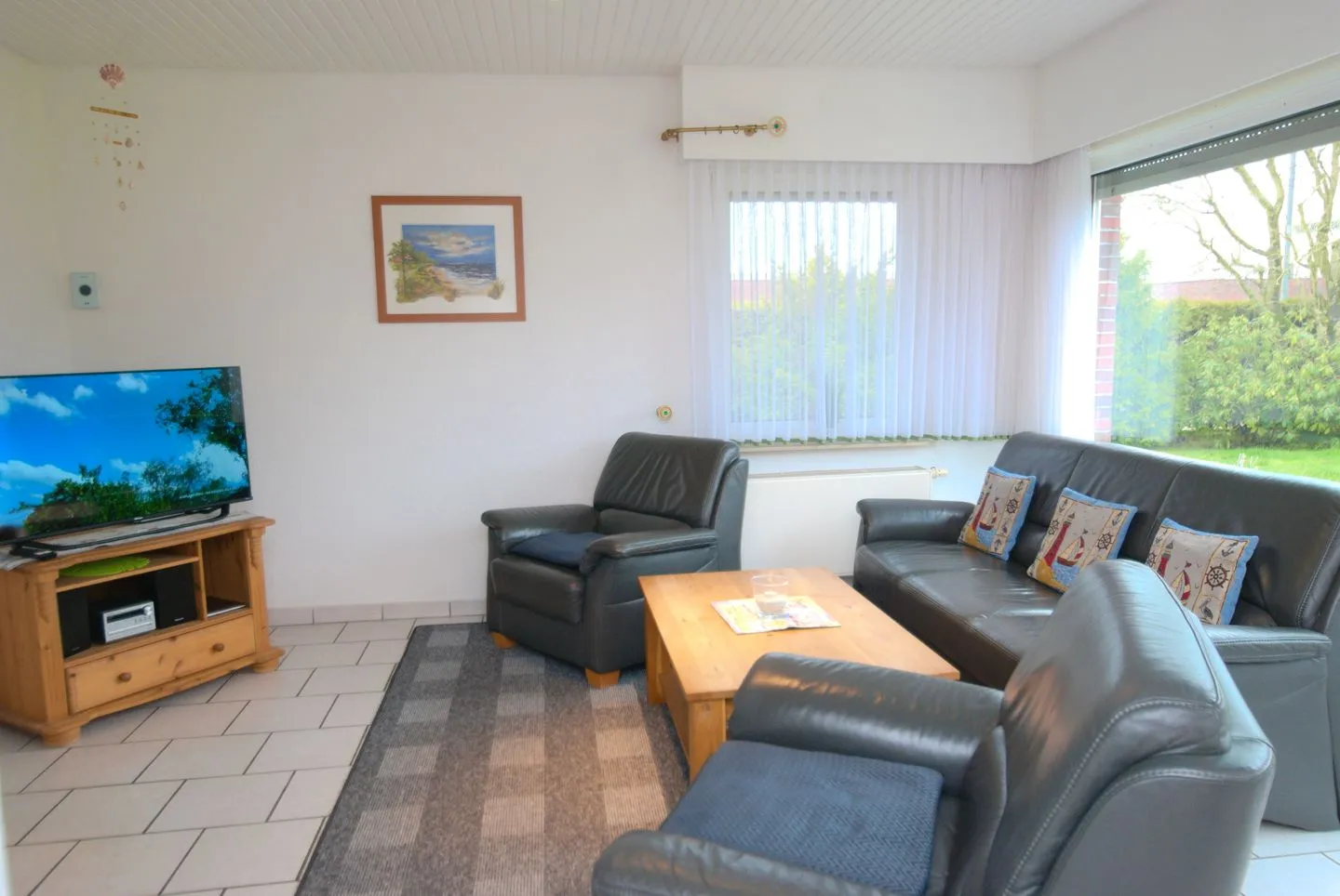 Ferienhaus Seefalkenstr. 29 Norddeich - Wohnzimmer