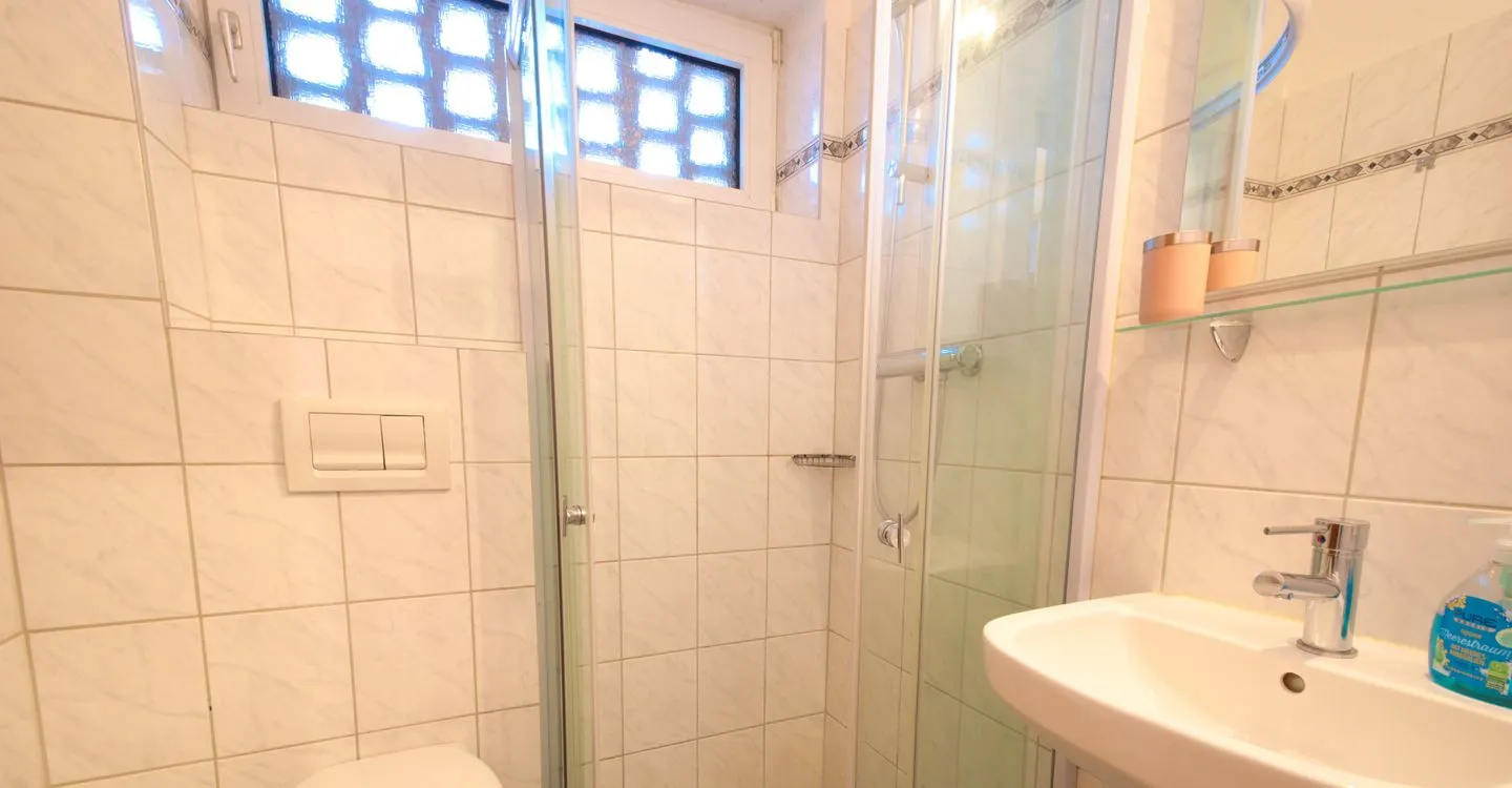 Ferienwohnung Habig Norddeich - Badezimmer